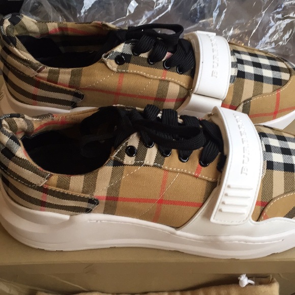 Burberry footwear